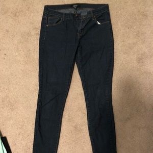 Skinny jeans